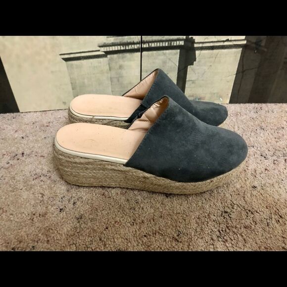 Nice step ins in size 71/2 - Picture 4 of 4